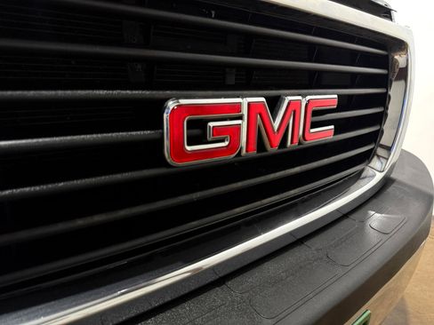 Used 2020 GMC Savana 2500 w/ Driver Convenience Package image 26