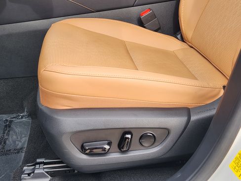 Used 2025 Lexus RX 350 Premium Plus w/ Accessory Package (Z1) image 27