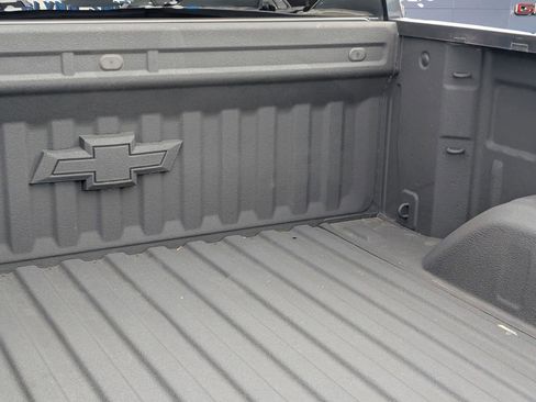 Used 2022 Chevrolet Silverado 1500 Custom w/ Safety Confidence Package image 10