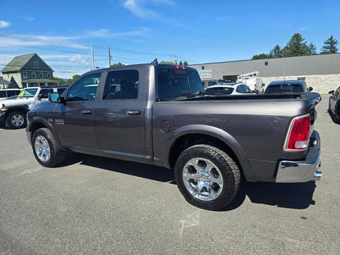 Used 2017 RAM 1500 Laramie w/ Convenience Group AWD/4WD image 4