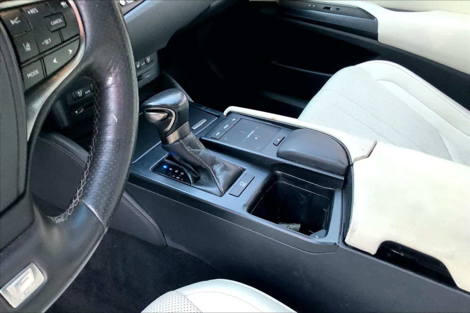 Used 2021 Lexus ES 350 F Sport w/ Special Edition FWD image 16