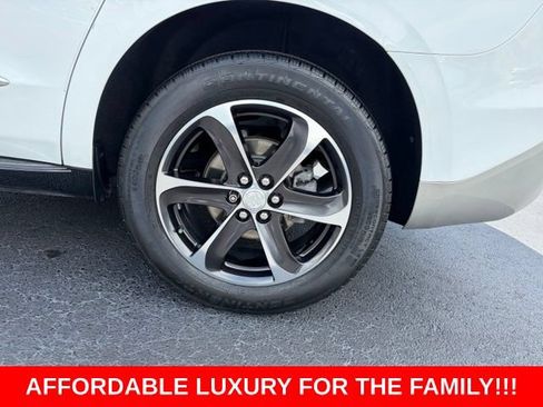 Used 2021 Buick Enclave Essence w/ LPO, Touring Package FWD image 10