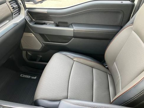 Used 2025 Ford F150 Lariat w/ Equipment Group 502A High image 14