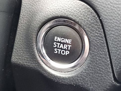 Used 2021 Toyota RAV4 XLE Premium AWD/4WD image 18
