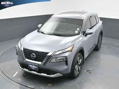 Used 2023 Nissan Rogue Platinum w/ Platinum Premium Package FWD image 11
