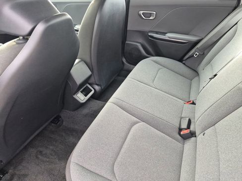 New 2025 Kia K4 LXS image 12