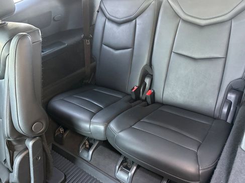 Used 2023 Cadillac XT6 Premium Luxury w/ Technology Package image 16