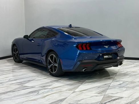 Used 2024 Ford Mustang Coupe RWD image 8