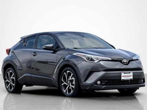 Certified 2018 Toyota C-HR XLE FWD image 7
