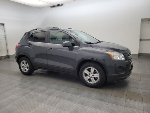 Used 2016 Chevrolet Trax LT w/ LT Convenience Package FWD image 11