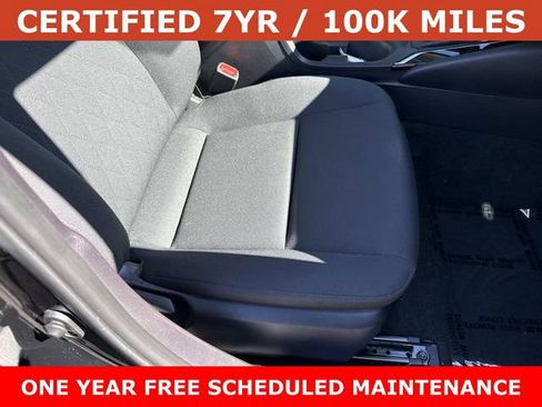 Used 2025 Toyota Corolla LE FWD image 10