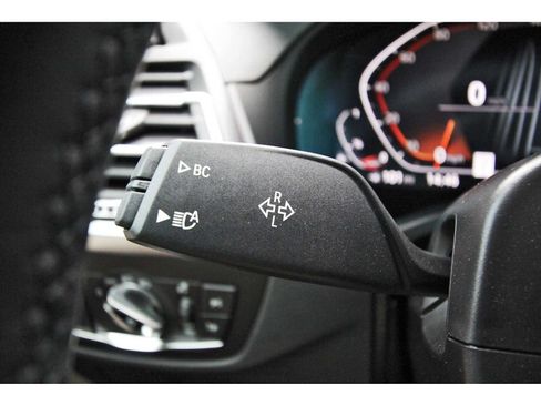 Used 2024 BMW X3 sDrive30i w/ Premium Package RWD image 17