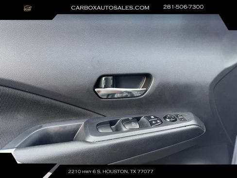 Used 2024 Nissan Kicks SV FWD image 18