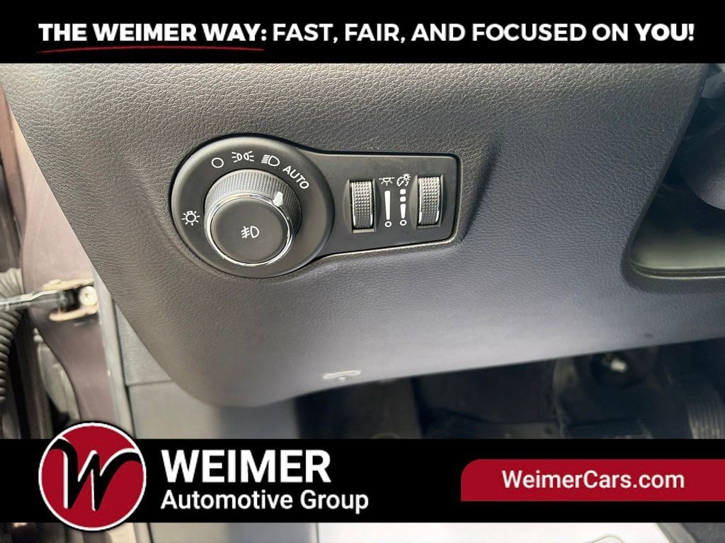 Used 2024 Jeep Compass Limited AWD/4WD image 18