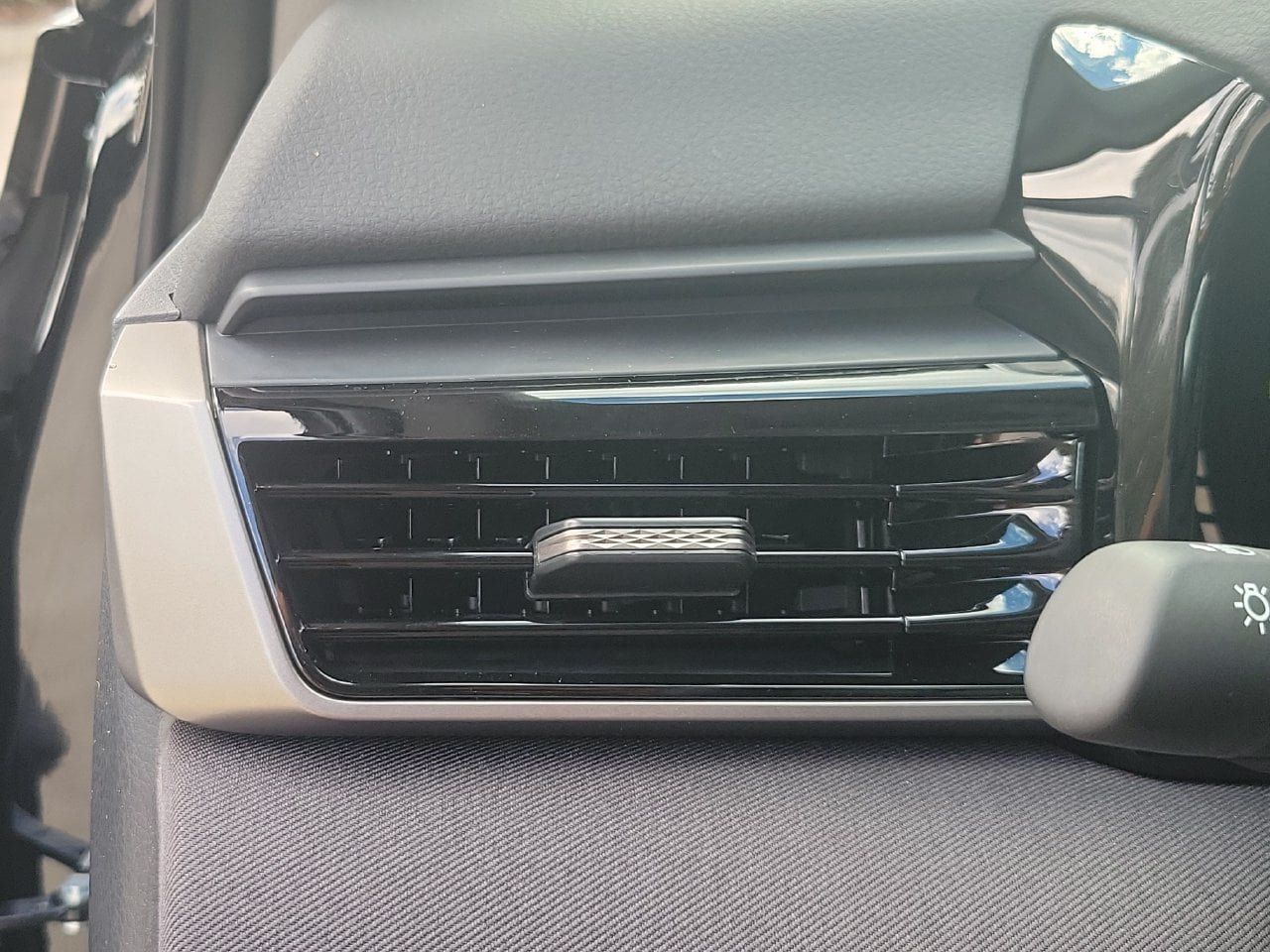 Used 2026 Toyota Camry LE FWD image 33