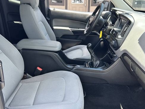 Used 2017 Chevrolet Colorado W/T w/ Custom Special Edition RWD image 15