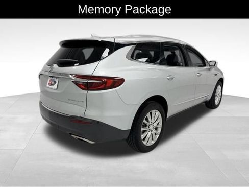 Certified 2019 Buick Enclave Premium w/ Experience Buick Package FWD image 6