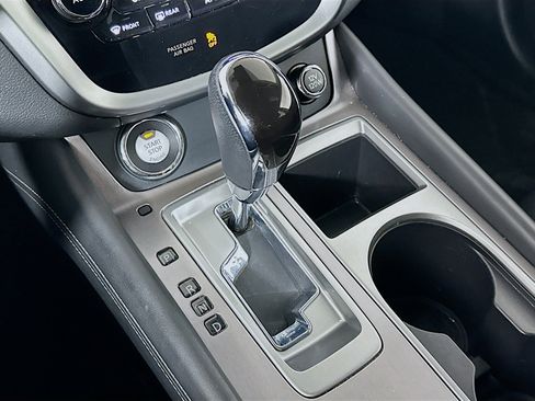 Used 2023 Nissan Murano SV image 24