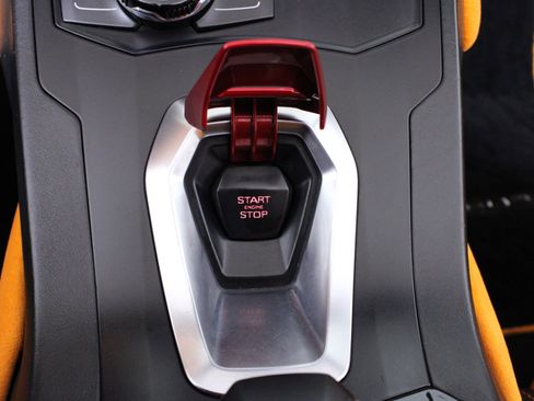 Used 2016 Lamborghini Huracan LP 610-4 image 29