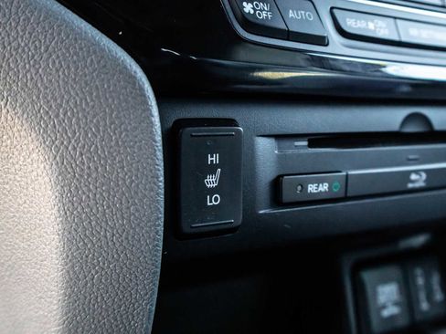 Used 2017 Honda Pilot Touring image 33