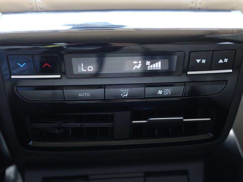 Used 2024 Acura MDX SH-AWD image 23