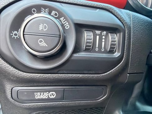 Used 2022 Jeep Gladiator Rubicon w/ LED Lighting Group AWD/4WD image 30