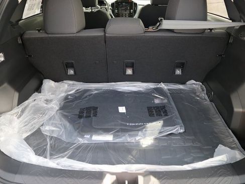 Used 2025 Subaru Crosstrek 2.0i Premium w/ Convenience Package #2 image 13