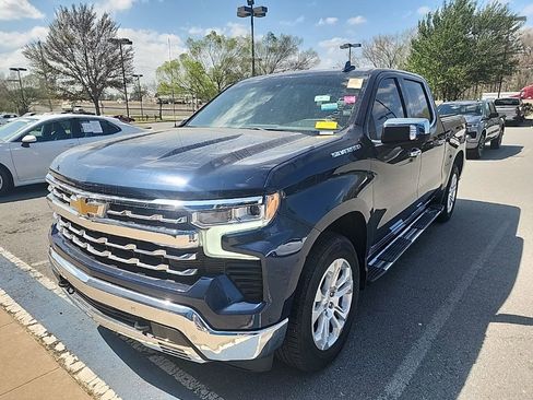 Used 2023 Chevrolet Silverado 1500 LTZ image 2