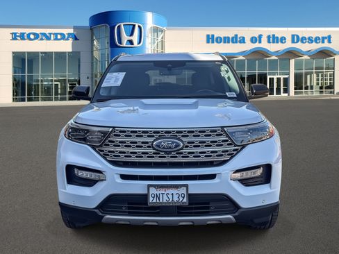 Used 2022 Ford Explorer Limited w/ Equipment Group 301A RWD image 2