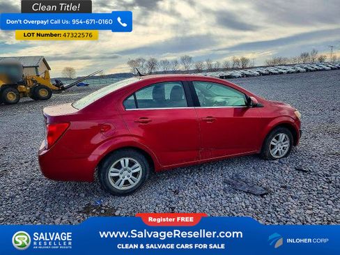 Used 2014 Chevrolet Sonic LT FWD image 4