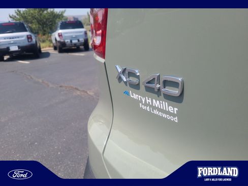 Used 2023 Volvo XC40 B5 Ultimate w/ Climate Package AWD/4WD image 24