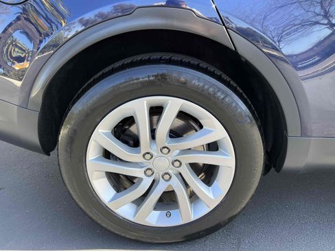 Used 2019 Land Rover Discovery HSE image 70