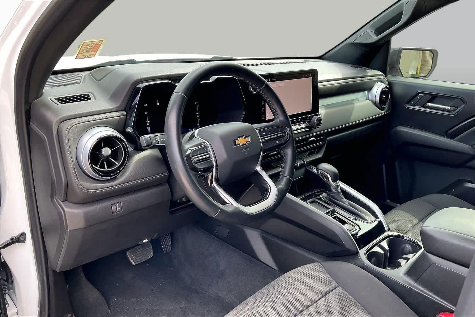 Used 2023 Chevrolet Colorado LT w/ LT Convenience Package II RWD image 14