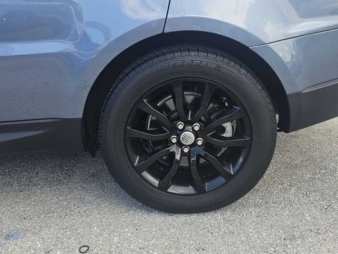 Used 2018 Land Rover Range Rover Sport SE AWD/4WD image 12