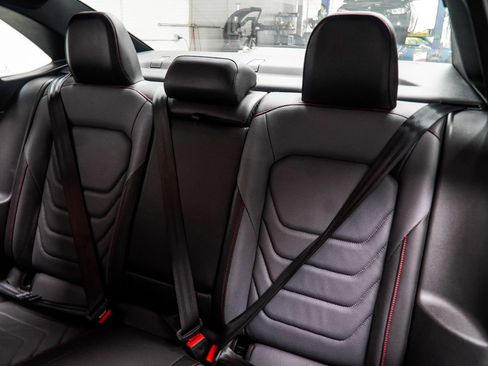 Used 2025 Volkswagen Jetta GLI Autobahn FWD image 38