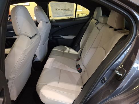 New 2026 Lexus UX 300h AWD image 6