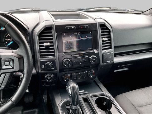 Used 2018 Ford F150 XLT w/ Equipment Group 302A Luxury AWD/4WD image 7