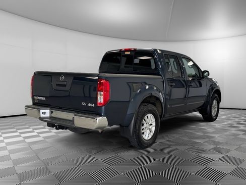 Used 2019 Nissan Frontier SV image 8