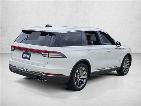 Used 2025 Lincoln Aviator Reserve w/ Illumination Package RWD image 5