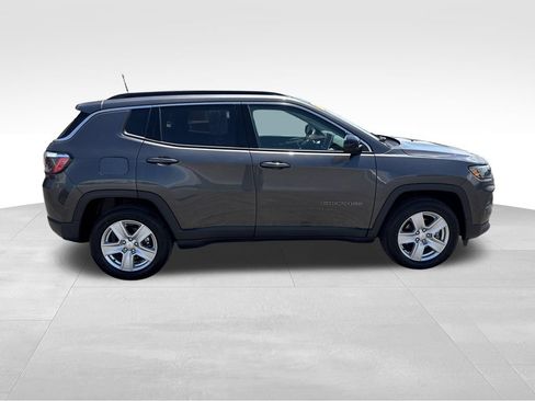 Used 2022 Jeep Compass Latitude w/ Convenience Group AWD/4WD image 7