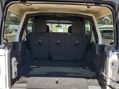 Used 2022 Jeep Wrangler Unlimited Sport AWD/4WD image 23