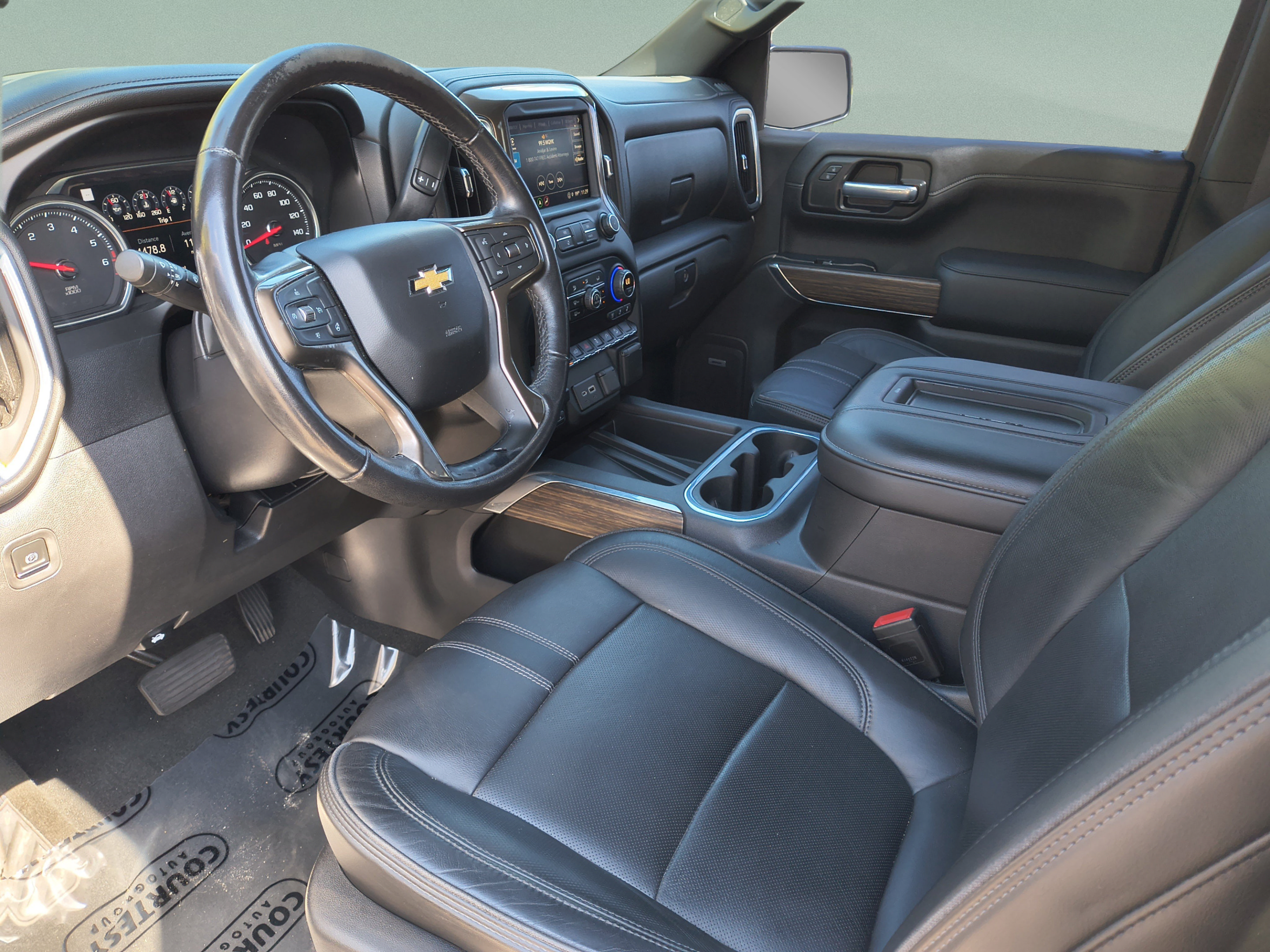 Used 2021 Chevrolet Silverado 1500 High Country w/ Z71 Off-Road Package AWD/4WD image 19