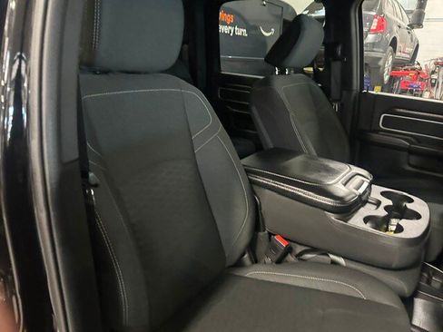 Used 2025 RAM 2500 Big Horn AWD/4WD image 10