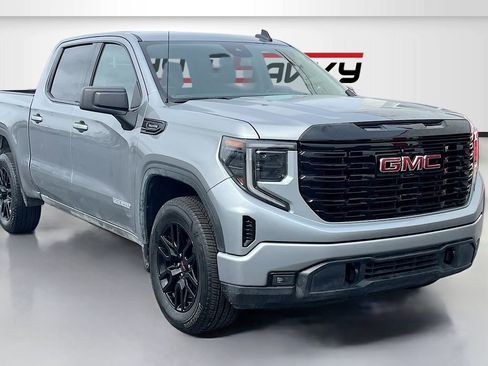 Used 2025 GMC Sierra 1500 Elevation image 1