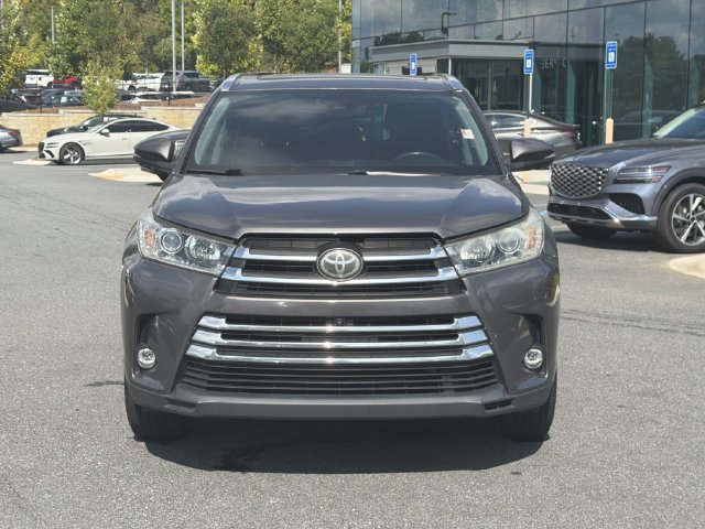 Used 2019 Toyota Highlander Limited Platinum AWD/4WD image 2