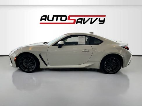 Used 2024 Subaru BRZ Limited w/ Popular Package 2 RWD image 4
