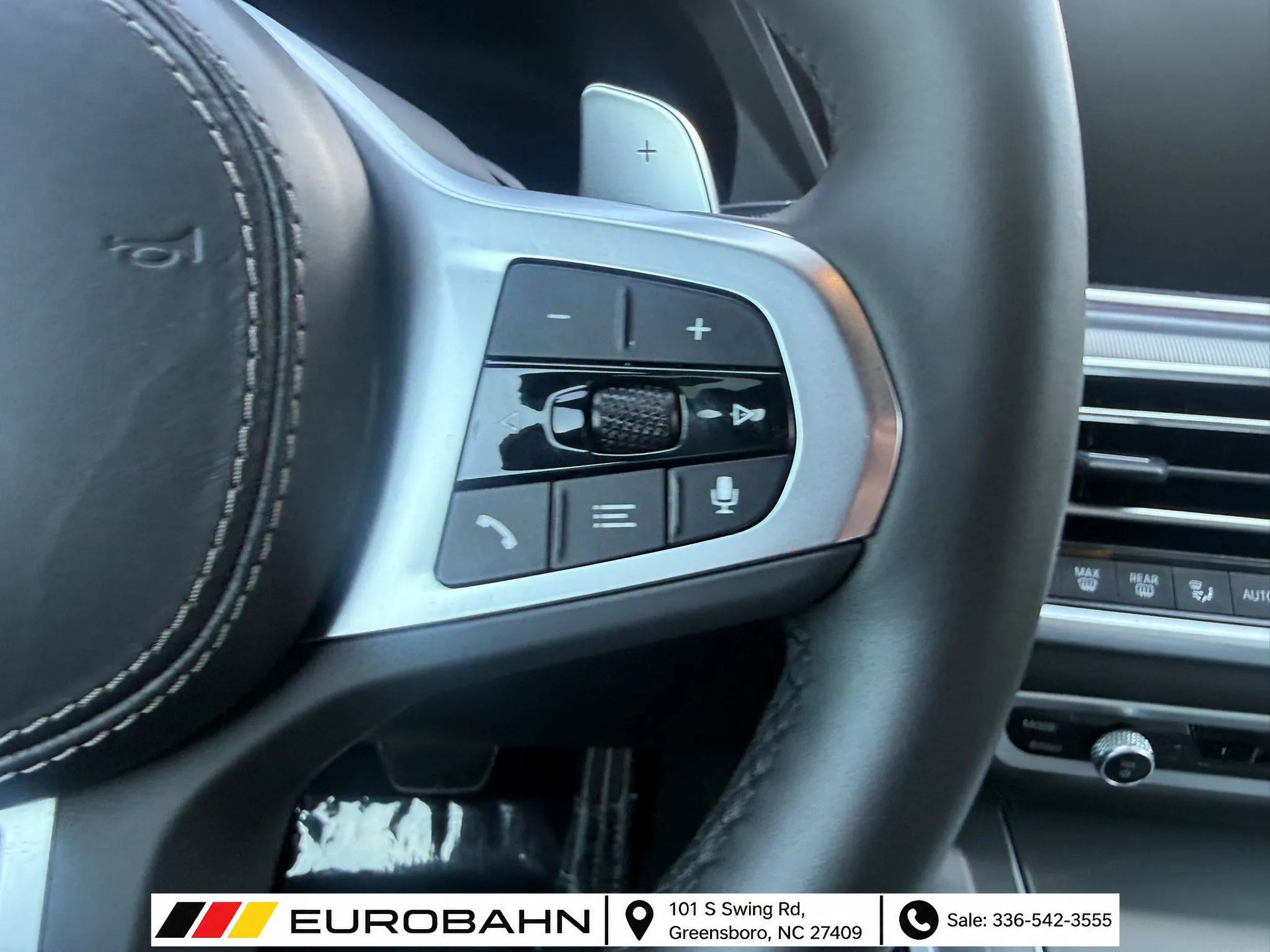 Used 2022 BMW X5 xDrive40i w/ M Sport Package AWD/4WD image 36