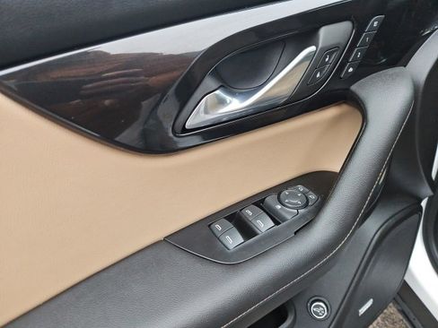 Used 2023 Chevrolet Blazer Premier image 30