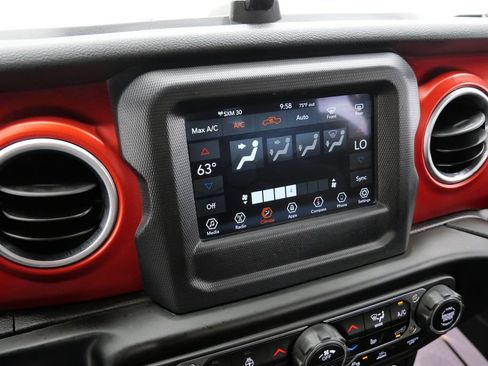 Used 2020 Jeep Gladiator Rubicon AWD/4WD image 30