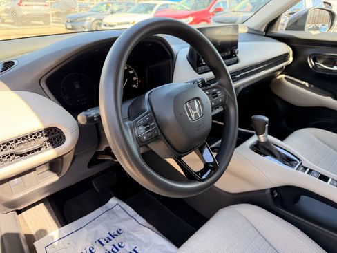Certified 2023 Honda HR-V LX image 13